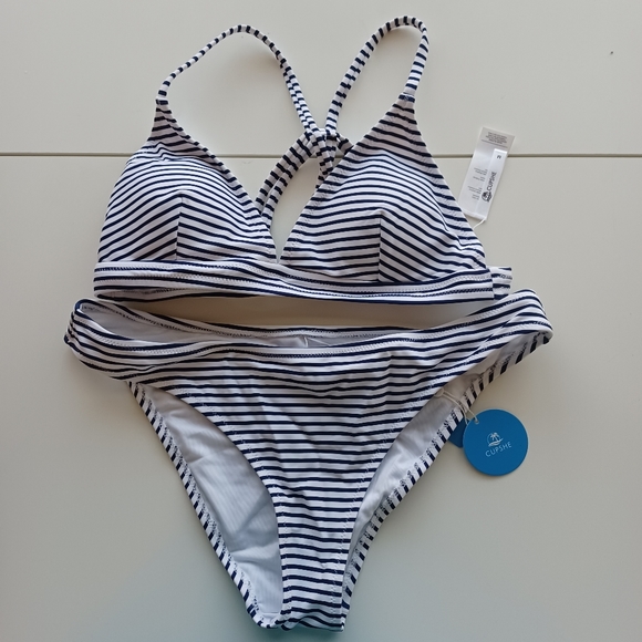 CUPSHE Black and White Striped Bikini Set - Picture 2 of 7